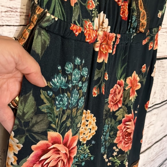 Farm teal floral romper - Picture 9 of 11
